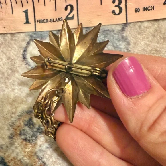 Brass Tone Brooch Green Rhinestones - Picture 6 of 7